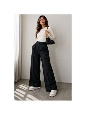 Babaton by Aritzia Spotlight Cargo Pants black size 4 wide leg